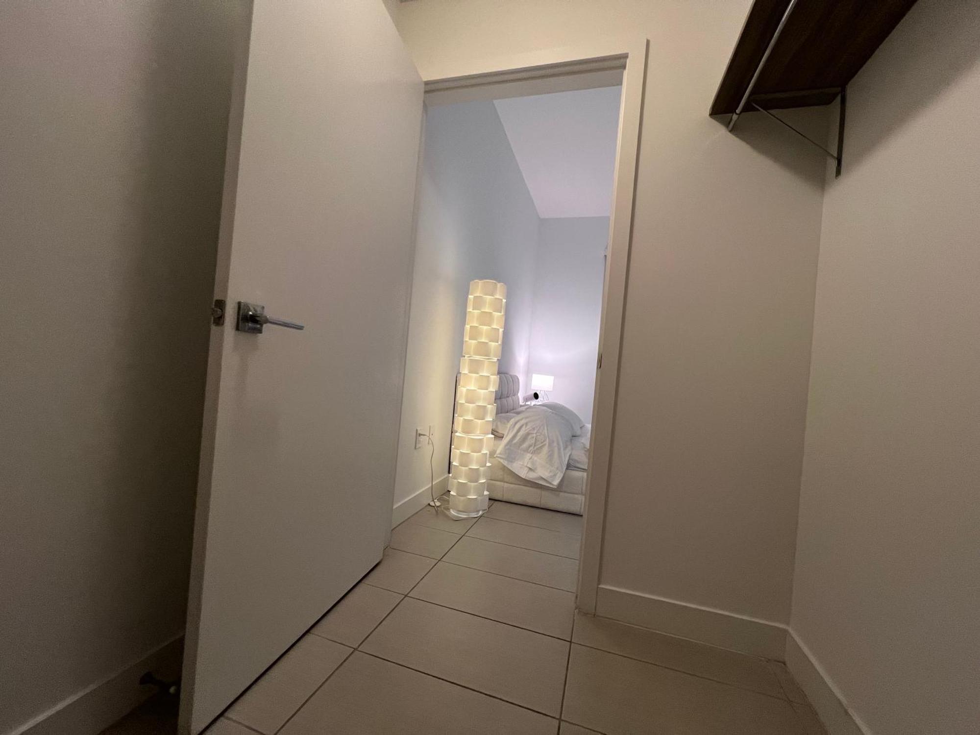 Master Bed Room In Calle Ocho Miami Bagian luar foto
